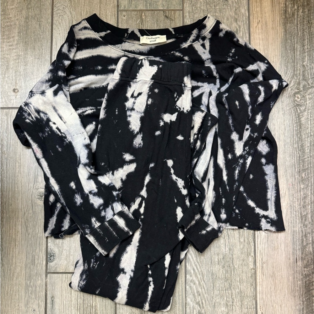 Clothespin two-piece gray & black tie-dye outfit